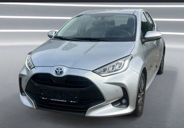 Toyota Yaris 9.900 km 19.490 &euro; Köln 51149