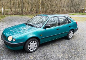 Toyota Corolla 85.200 km 4.900 &euro; Remscheid 42857