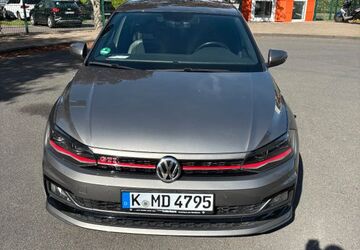 VW Polo 82.000 km 19.500 &euro; Köln 50733