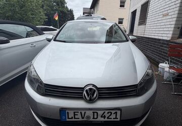 VW Golf 309.000 km 3.300 &euro; Leverkusen 51371
