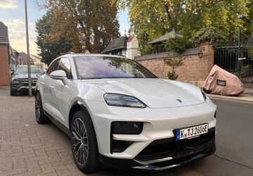 Porsche Macan 13.900 km 99.950 &euro; Köln 50999