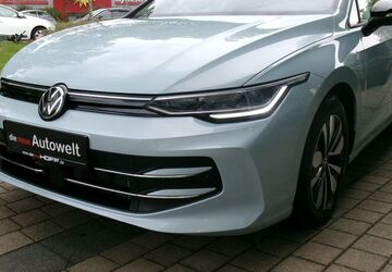 VW Golf 10.200 km 28.975 &euro; Sankt Augustin 53757