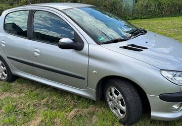 Peugeot 206 90.000 km 2.950 &euro; Bornheim 53332