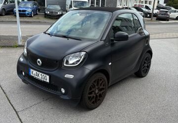 Smart ForTwo 90.000 km 13.799 &euro; Köln 50739