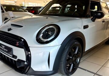Mini Cooper S 42.242 km 23.990 &euro; Köln 51067