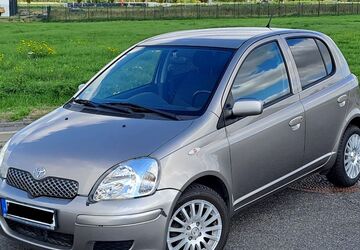 Toyota Yaris 136.300 km 2.500 &euro; Bonn 53177