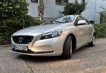 Volvo V40 84.534 km 12.299 &euro; Bonn, Stadt 53129