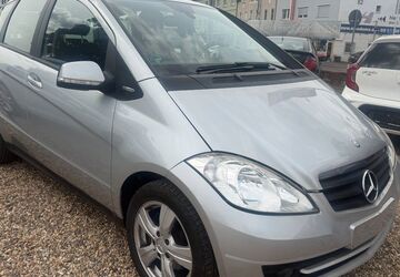 Mercedes-Benz A 180 62.500 km 5.400 &euro; Leverkusen 51371