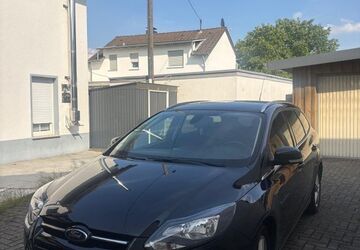 Ford Focus 128.000 km 6.499 &euro; Leverkusen 51371