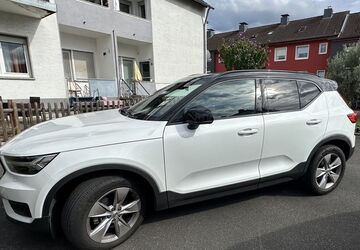 Volvo XC40 74.000 km 22.999 &euro; Köln 51147