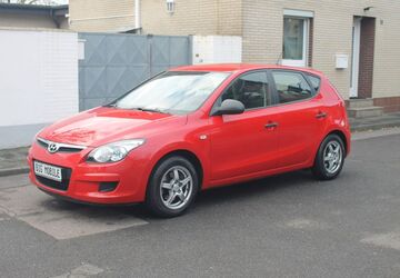 Hyundai i30 118.000 km 3.490 &euro; Köln 50739