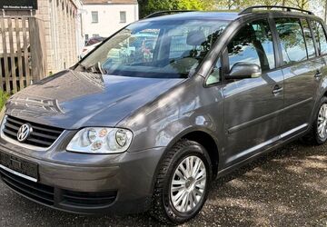 VW Touran 176.000 km 3.750 &euro; Köln 51107