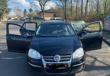 VW Golf 215.000 km 3.500 &euro; Bonn 53225