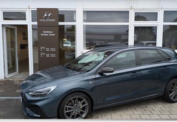 Hyundai i30 42.809 km 21.445 &euro; Leverkusen 51373