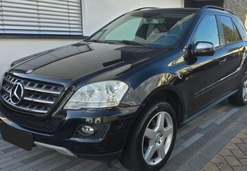 Mercedes-Benz ML 300 280.000 km 6.990 &euro; Troisdorf 53844