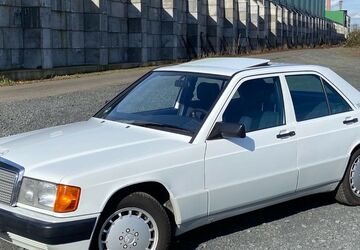Mercedes-Benz 190 180.000 km 9.500 &euro; Bergisch Gladbach 51467
