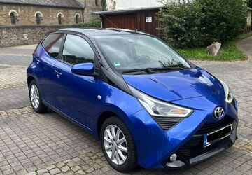 Toyota Aygo (X) 94.588 km 8.190 &euro; Odenthal 51519