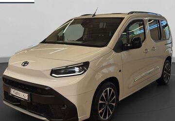 Toyota Proace City 12.250 km 30.450 &euro; Leverkusen 51381