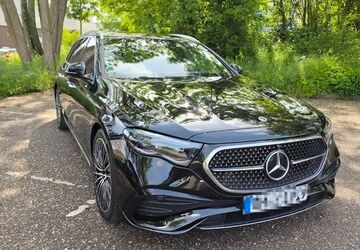 Mercedes-Benz E 300 29.500 km 49.600 &euro; Wesseling 50389