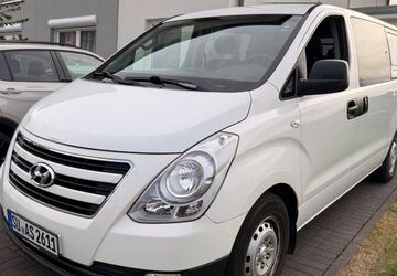 Hyundai H-1 Starex 113.554 km 11.800 &euro; Sankt Augustin 53757