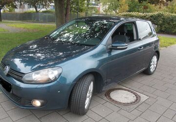 VW Golf 167.000 km 5.200 &euro; Köln 50931