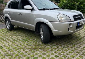 Hyundai TUCSON 227.000 km 2.000 &euro; Bonn 53229