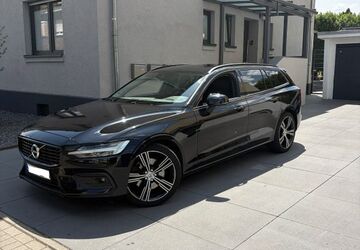 Volvo V60 127.834 km 17.749 &euro; Hürth 50354