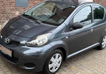 Toyota Aygo (X) 72.527 km 4.490 &euro; Köln 51069