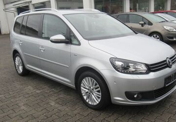 VW Touran 142.681 km 11.599 &euro; Hennef 53773